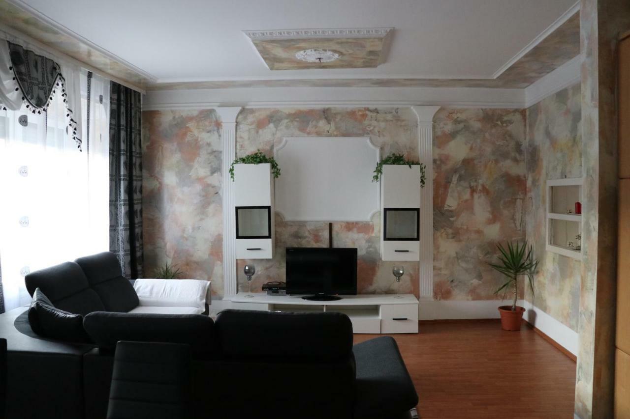 The Lakehouse Villa Neusiedl Am See Wienerstrasse 8 Zewnętrze zdjęcie