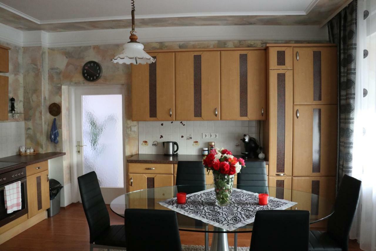 The Lakehouse Villa Neusiedl Am See Wienerstrasse 8 Zewnętrze zdjęcie