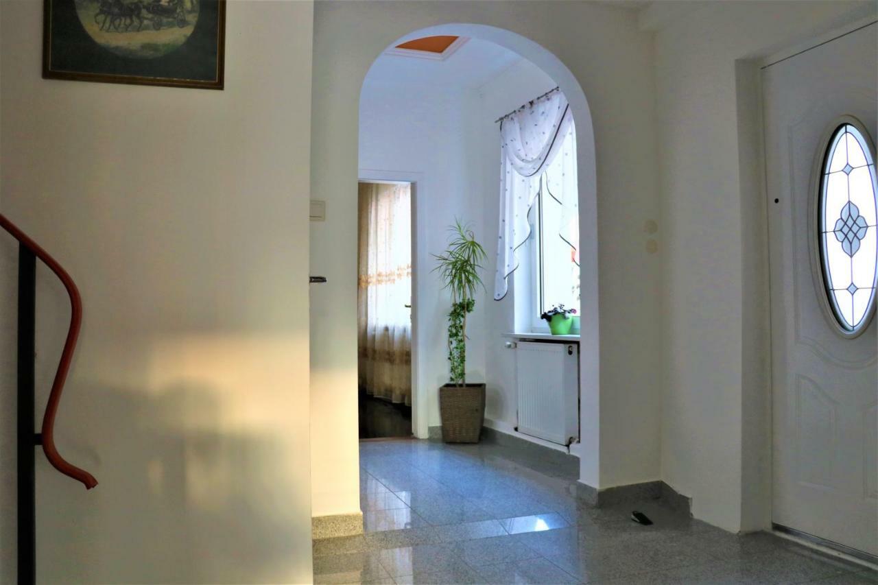 The Lakehouse Villa Neusiedl Am See Wienerstrasse 8 Zewnętrze zdjęcie